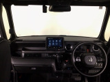 【前方視界】開放的な前方視界!運転がしやすく疲れにくいです♪窓が大きく、見通しがとっても良いおクルマですよ♪