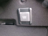 1500W対応のAC100Vコンセント付きです。非常時やキャンプなどにも役に立ちます。