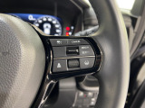 Hondaセンシングの機能のひとつ、アダプティブクルーズコントロール付!アクセルから足を離しても設定したスピードと前車との車間を保ち走行してくれます!車線維持もアシスト☆高速道路で疲労軽減ですね☆