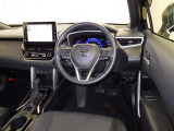 運転席まわりです。 各操作スイッチは使いやすい位置に配置されてます。