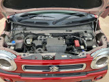 【エンジンルーム】エンジンルームもキレイです。近畿運輸局長認証の指定整備工場完備ですので、ご安心ください。点検整備(法廷12ヶ月点検)もしくは車検整備(法定24ヶ月点検)を行います。