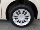 タイヤサイズは165/65R14です