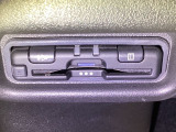 【ETC車載器】カードを挿すだけでゲートをスルー。利用には車両情報を登録する「セットアップ」が別途必要です。