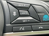 プロパイロットパーキングです。指一本で車庫入れ可能です。縦列駐車もできます!