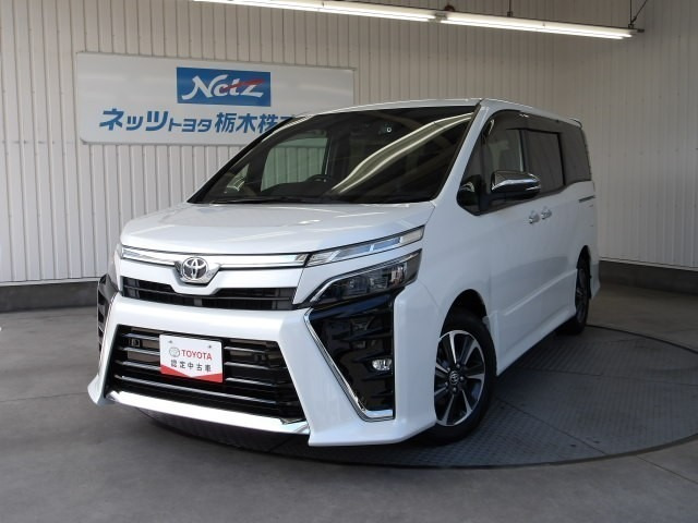 トヨタ ヴォクシー 