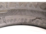 195/65R15    車両装着標準タイヤサイズです。 タイヤのご相談も石川トヨペットカローラにお任せください