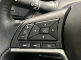 ステアリングスイッチ搭載!ハンドルひとつで手を離さなくても運転中視線をそらさなくても操作が出来て便利です♪