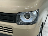 LEDヘッドライトは、点灯の瞬間から最大光量を発揮し、突然暗くなるトンネルなどでの安定感を高めます。