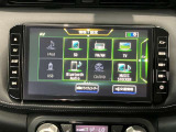 日産純正メモリーナビゲーションです♪目的地まで案内するナビゲーション機能の他にフルセグ画質で楽しめるTVやBluetooth Audio☆DVD再生など多彩な機能が満載で運転を快適にサポートしてくれます☆