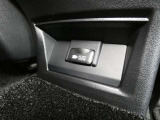 ノートパソコンなど家庭用電源の電化製品が100Wまで使用できます。