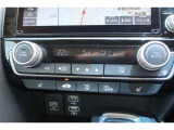 運転席と助手席で温度を変えられるSYNC機能搭載!