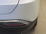 コーナーセンサーを車の前後に装備。障害物までの距離に応じて警告音を変えてお知らせ。縦列駐車時や駐車場・車庫などでの取り回しをサポートします。詳細は販売店スタッフまでおたずねください。