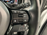 クルーズコントロールを装備しています。高速道路などで一定の速度で走ってくれるので運転が楽ですよ!速度を設定できますので、スピードの出しすぎにも注意できます。