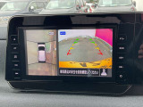 アラウンドビューモニターが、駐車をサポートしてくれますよ!