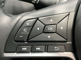 ステアリングスイッチ搭載!ハンドルひとつで手を離さなくても運転中視線をそらさなくても操作が出来て便利です♪