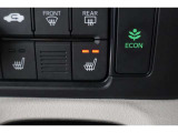 シートヒーター装備付き車!!座席に埋め込まれた電熱線によりシートを暖めることが出来る装備で、温められたシートは、寒い冬には最適です!!