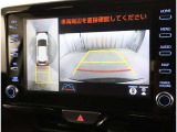 パノラミックビューモニター付きです。車両を上から見たような映像をディスプレイオーディオ画面に表示。運転席からの目視だけでは見にくい、車両周辺の状況をリアルタイムでしっかり確認できます。