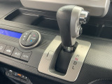 シンプルで使いやすいシフトノブ