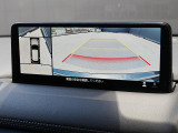 360&deg;ビューモニターを搭載しています。コーナーセンサーと合せてお使いいただくことで、安全、安心にお車の取り回しを行っていただけます。