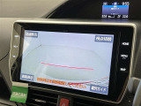 バックモニター付なので後退時に後方が見えるので安心。 車は構造上、死角がたくさんなので万が一を考えると必須ですね。 あくまで補助の為の装備、バックは目視で確認する事が重要ですよ。