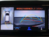 パノラミックビューモニター付きで、車両の周囲を確認することができるので安心できますね♪