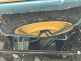 万が一にも対応できるスペアタイヤは車体下に格納☆
