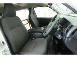 【運転席&助手席】クリーニング済みですので清潔感があり気持ち良く乗っていただけます♪