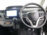 見通しのよいすっきりとした視界で、誰でも運転しやすいです。運転のしやすさは疲れにくさにも繋がりますよ♪