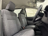 見通しのよいすっきりとした視界で、誰でも運転しやすいです。運転のしやすさは疲れにくさにも繋がりますよ♪