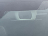 【アイサイトVer3】前方の車両等を検知し、衝突しそうな時は警報で注意を促し、ブレーキを踏む力をサポート。ブレーキを踏めなかった場合は衝突被害軽減ブレーキが作動、衝突回避をサポートします。
