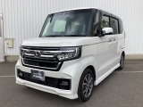 車名の由来:N-BOXの「N」は「New」「Nippon」「Norimono(乗り物)」「Next」のそれぞれの頭文字も含め「これからの新しい日本の乗り物を創造する」という意味合いを込めている。