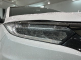 LEDヘッドライトは、点灯の瞬間から最大光量を発揮し、突然暗くなるトンネルなどでの安定感を高めます。
