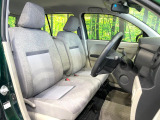 運転席シート廻りは使用感も少なく、良好な状態となっています。丁寧に使われていたことがよくわかりますね。