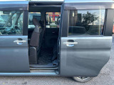 お車の状態は内外装共にとても綺麗な状態を保っておりますので私共でも自信を持ってお薦め出来る1台です!!