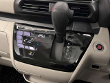 オートエアコンで快適な車内温度を演出してくれます!