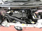 【エンジンルーム】・・・内外装だけでなくこちらもクリーニング済み。 納車までにもう1度しっかり点検いたしますので、安心してお乗りいただけると思います。