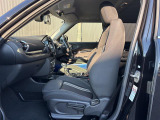 ◆LIBERALAは、輸入車選びの新たなスタイルを提案するインポート・セレクト・ブランドです。オーナー様となる方がクルマから直接感じる感性を第一にした、最良の一台との出会いをコーディネートいたします。