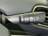 【オートライト】車外の明るさに応じて自動的にライトの点灯・消灯をしてくれます