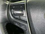ステアリングスイッチ装備!運転しながら手元でオーディオの操作などができます。