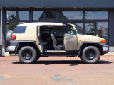 高めの車高と力強いフォルムが存在感を放ちます。