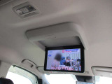 後席モニター付きです。TVが映り、子供達に人気です。