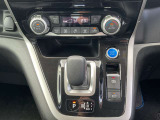 運転席まわりの画像です。