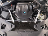 【ご納車前点検】BMW認定中古車は100項目の箇所を徹底的にチェック致します。機械的な箇所や電気系、コンピューターなどをご納車前に点検し、交換基準に達した部品は全て新品に修理返品した後にご納車致します。