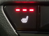 運転席&助手席シートヒーター付で、寒い日も快適です。