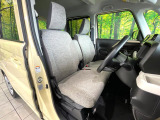運転席シート廻りは使用感も少なく、良好な状態となっています。丁寧に使われていたことがよくわかりますね。