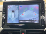 【アラウンドビューモニター】車を上から見下ろしているかのような映像で周囲の状況がひと目で確認、狭い駐車場に駐車するときも安心です♪