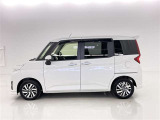 両側パワースライドドア付きだから、狭い駐車スペースなどでの 乗り降りラクラク!小さなお子さまのいるご家庭には嬉しい装備。