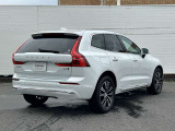 北欧流のラグジュアリーを体現したXC60。伝統的なスカンジナビアン・デザインを継承しながら、躍動感にあふれ優雅な雰囲気を身にまとう、新しい潮流を具現化したスタイリングです。