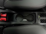 車両の詳細、ご質問につきましては、弊社営業スタッフまでお気軽にご連絡下さいませ。遠方のお客様には実車の詳細画像送信も承ります。お客様からのお問合せをお待ち致しております。