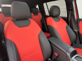 中古車だけではなく、新車も多岐にわたり、正規輸入車販売を行っております。全国選りすぐりの仕入ネットワークの中からあなたにピッタリのお車を探します!